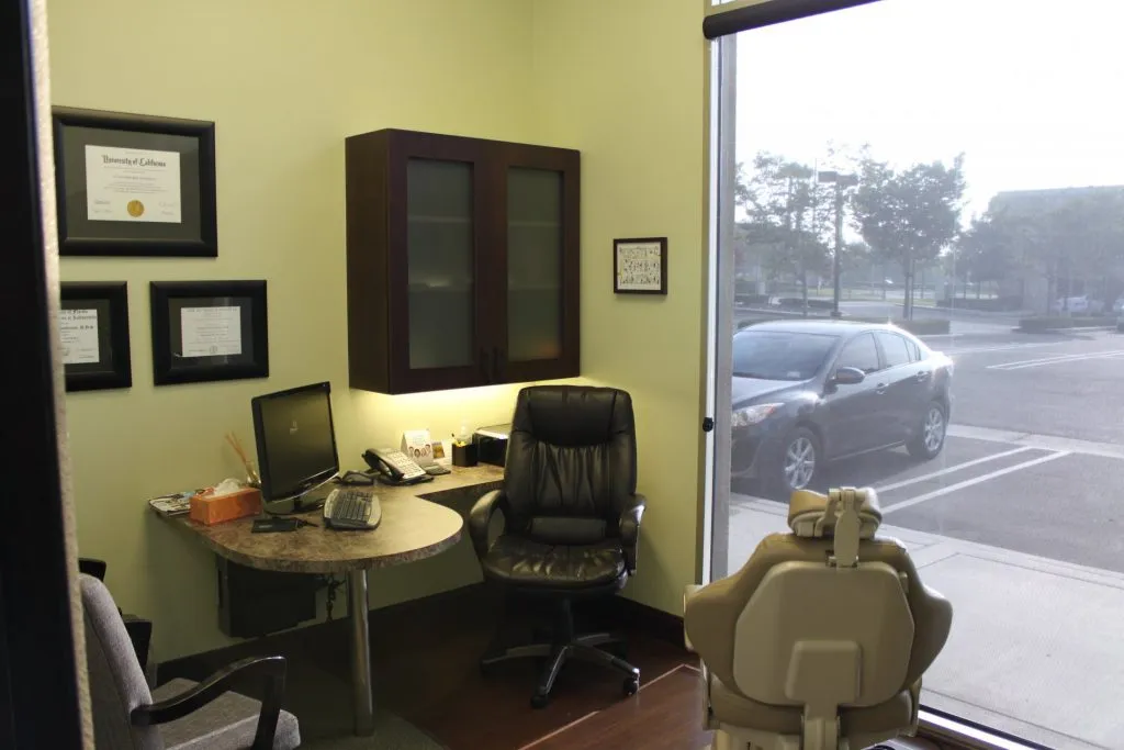 office tour photo