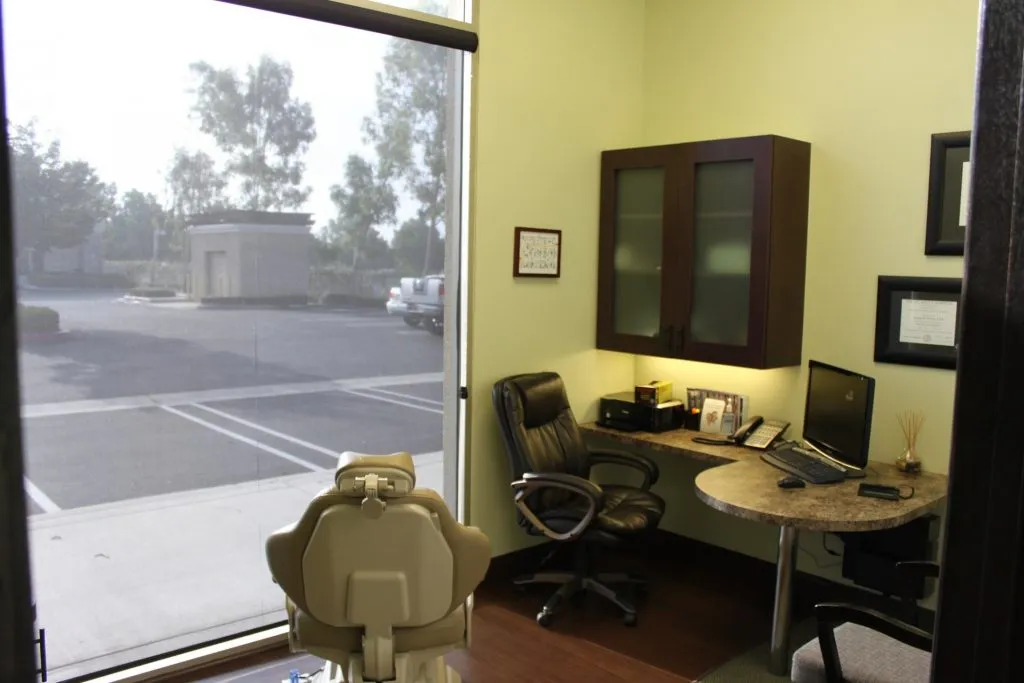 office tour photo